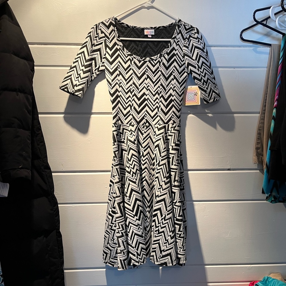 BNWT Lularoe Nicole Dress